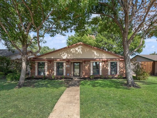 4612 Gleneagle Street , Mesquite, TX 75150