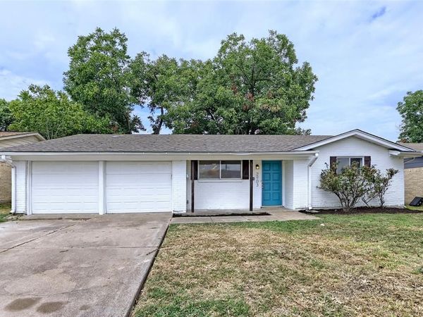 2903 E Mitchell Street , Arlington, TX 76010