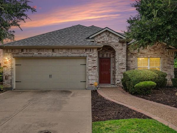 5896 Vista Heights Lane , Grand Prairie, TX 75052