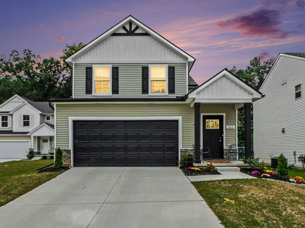 880 Machnik Drive, Chelsea, MI 48118