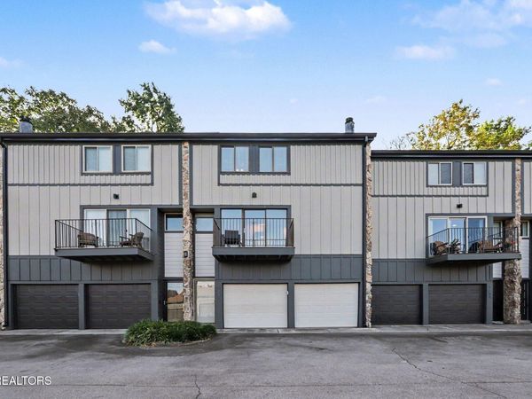 1856 Cherokee Bluff Drive, Knoxville, TN 37920
