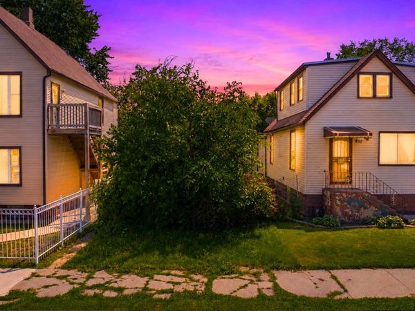 305 W 117th Street , Chicago, IL 60628