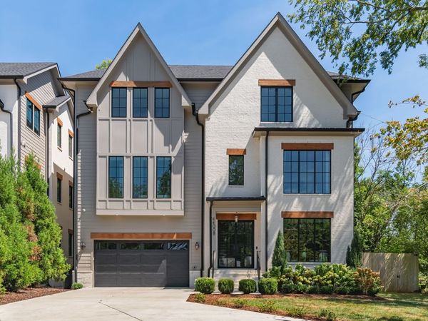 4400B Lealand Ln, Nashville, TN 37204