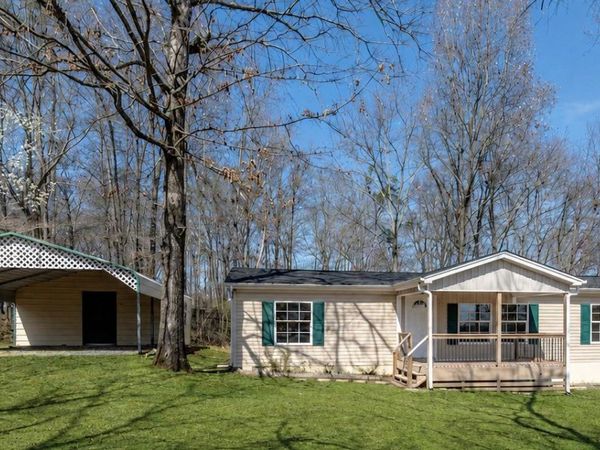 225 W Meadows Ln NE, Cleveland, TN 37312