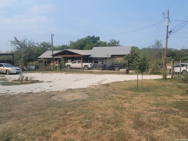 505 Chaparral, Bandera, TX 78003