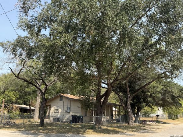 1315 Isabella, Castroville, TX 78009