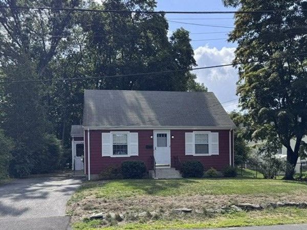 7 Globe St, Attleboro, MA 02703