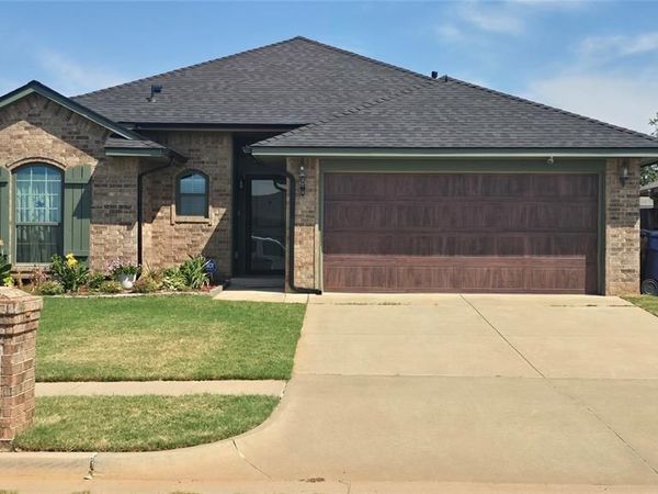 11809 SW 9th Street, Yukon, OK 73099