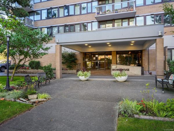 647 Michigan St , Unit #202, Victoria, BC V8V 1S9