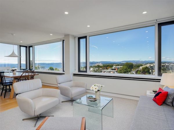 139 Clarence St , Unit #704, Victoria, BC V8V 2J1