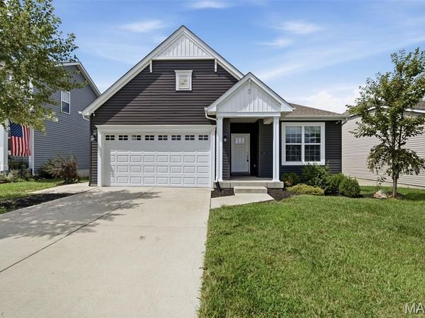 1555 Misty River Drive , St Paul, MO 63366