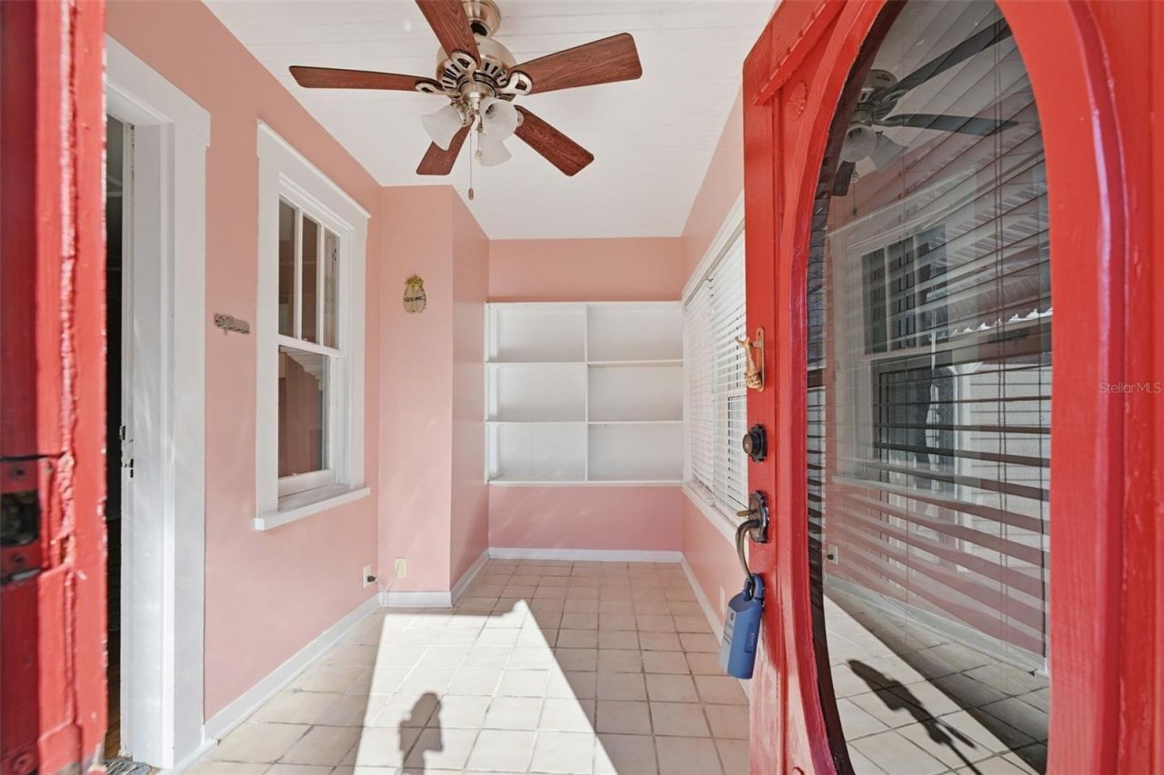 10 Plaza Street E, Bradenton, FL 34208 Photo