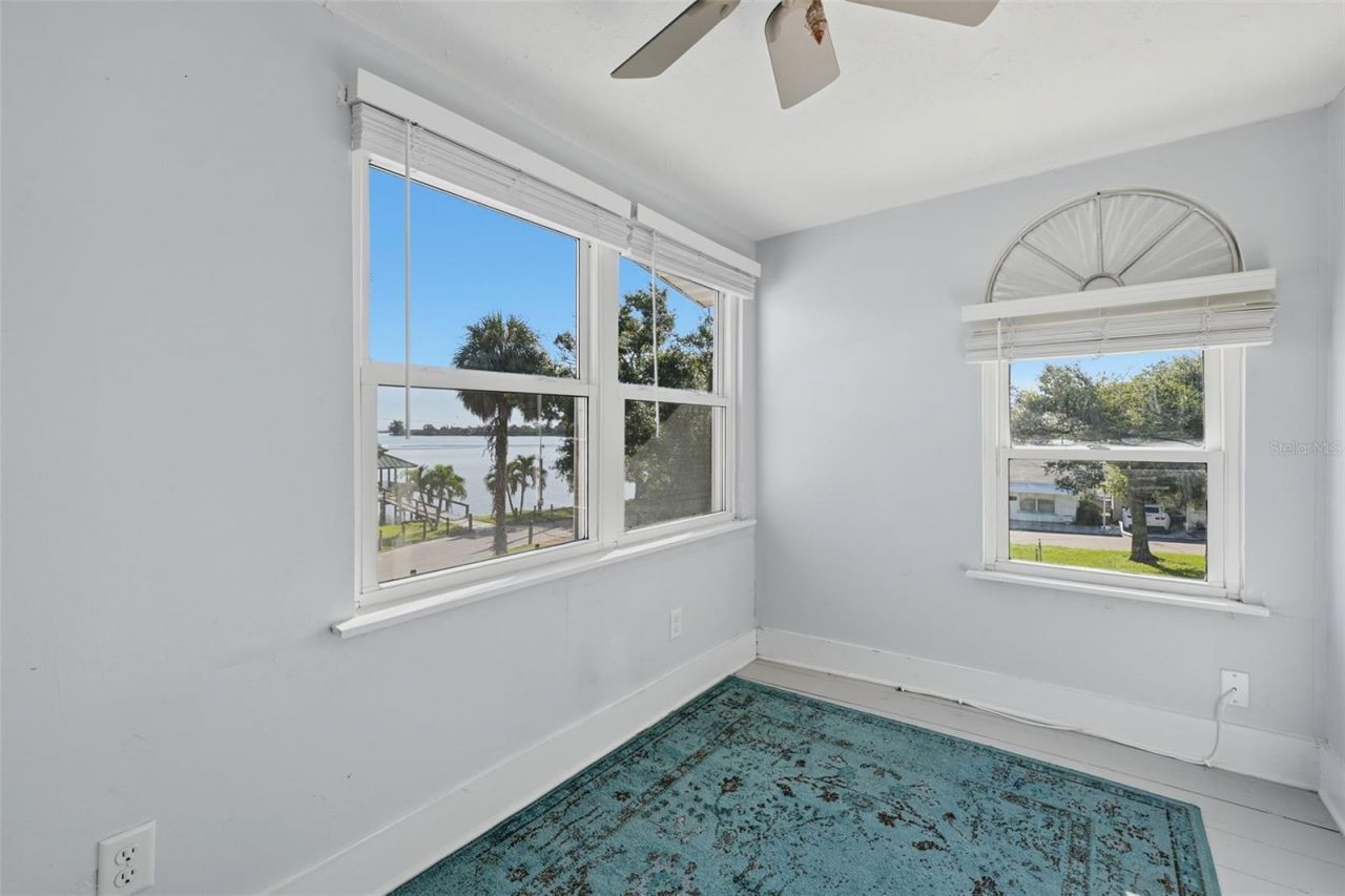 10 Plaza Street E, Bradenton, FL 34208 Photo
