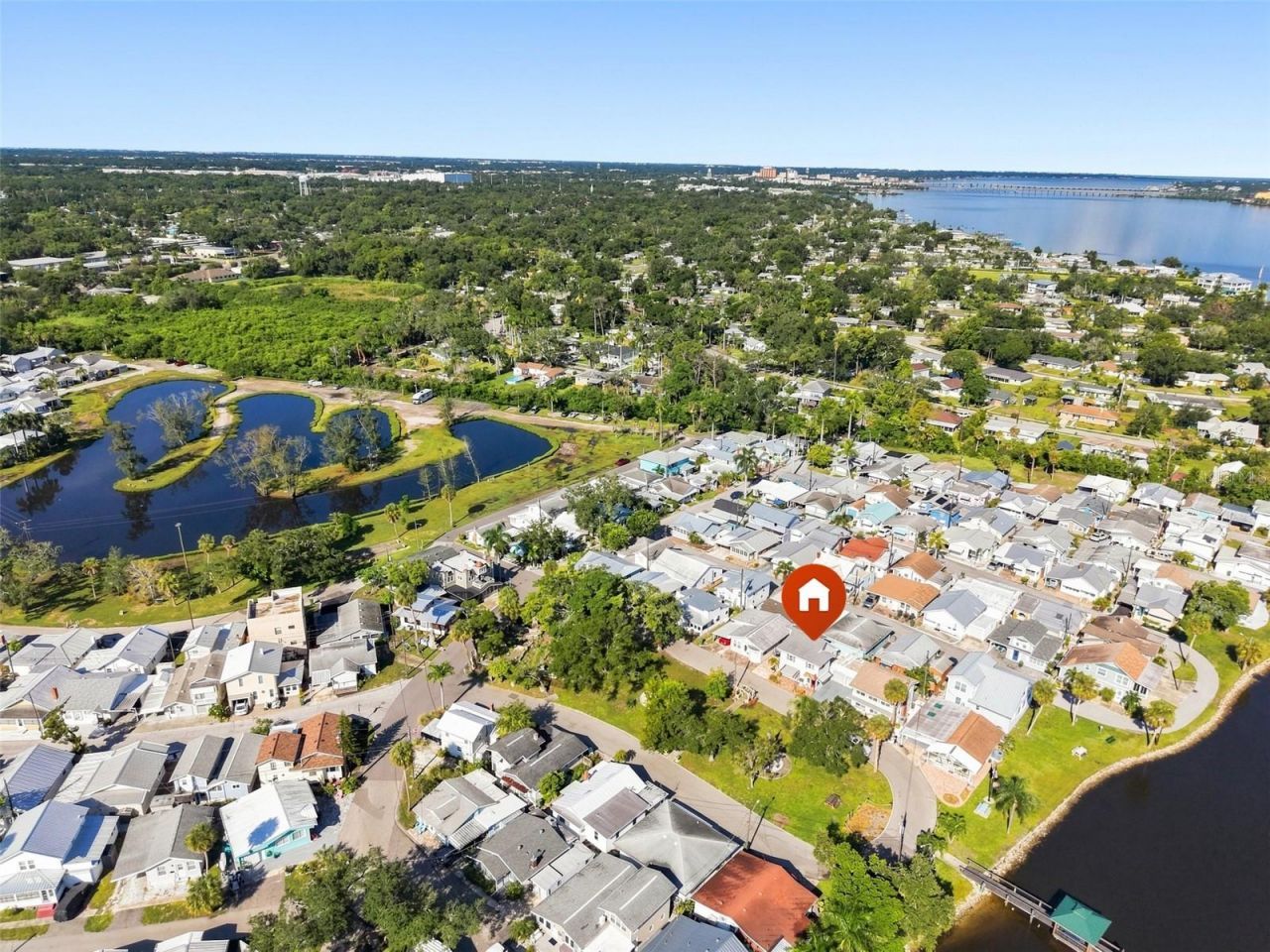 10 Plaza Street E, Bradenton, FL 34208 Photo