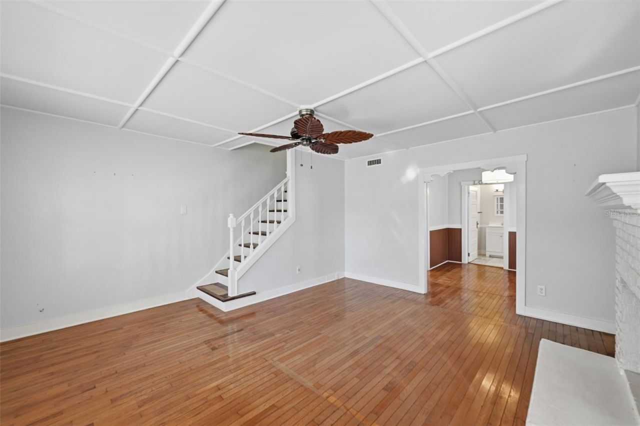 10 Plaza Street E, Bradenton, FL 34208 Photo