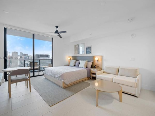 159 NE 6th St , Unit 3706, Miami, FL 33132