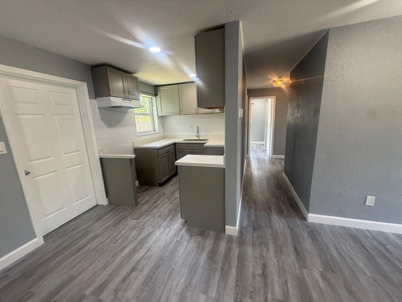 630 E Dayton Circle, Fort Lauderdale, FL 33312 Photo
