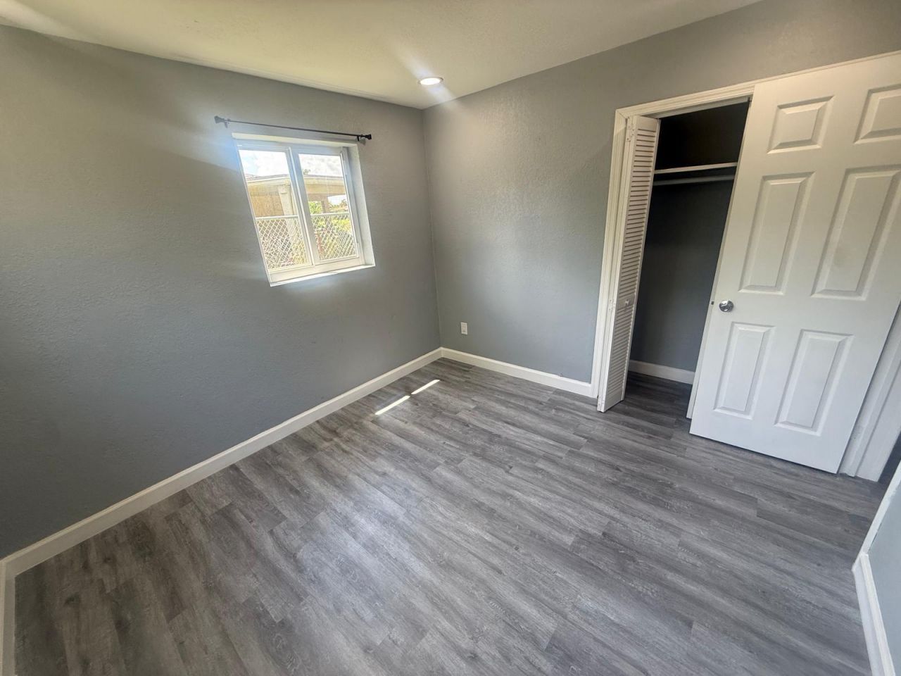 630 E Dayton Circle, Fort Lauderdale, FL 33312 Photo
