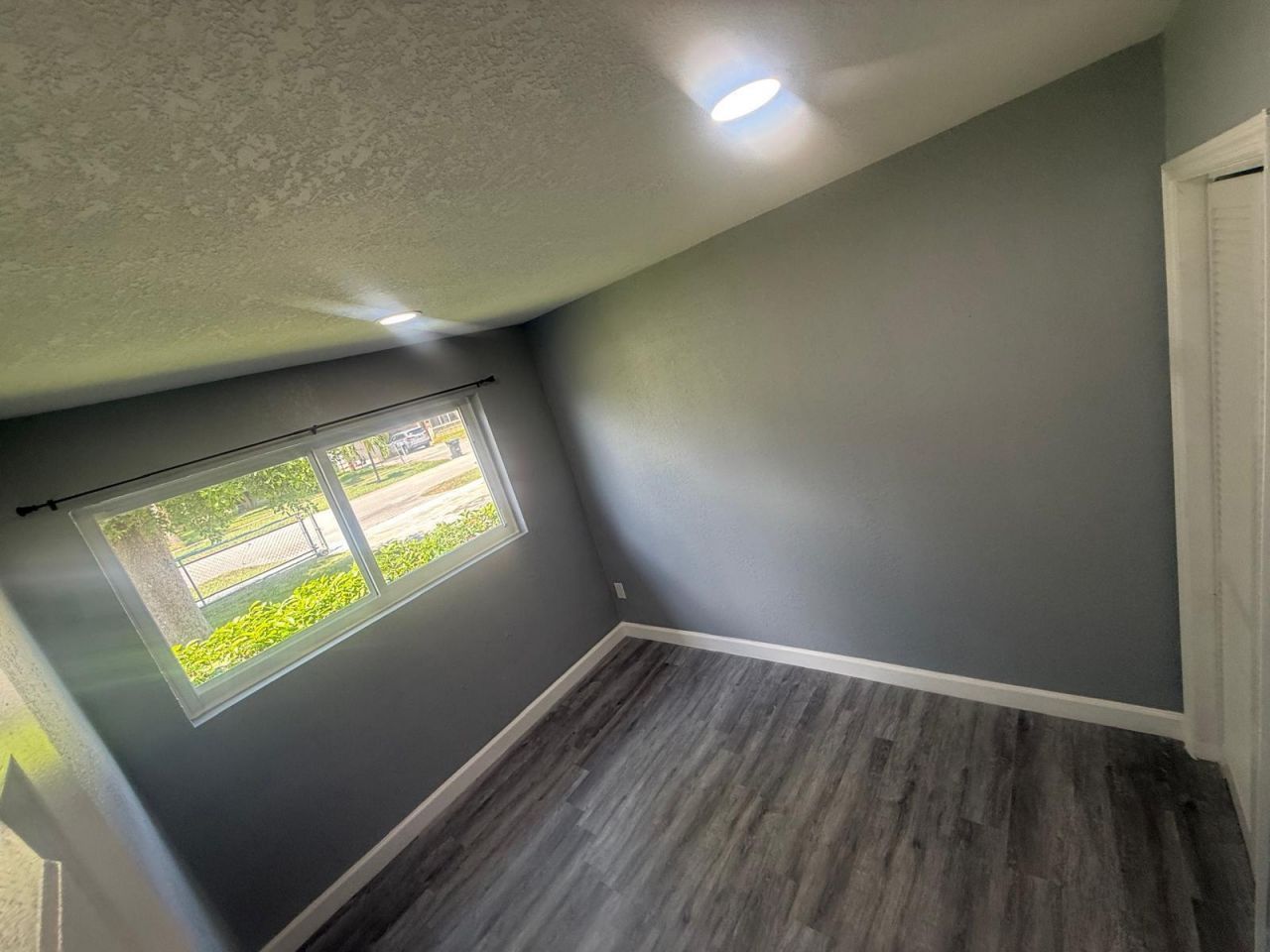 630 E Dayton Circle, Fort Lauderdale, FL 33312 Photo