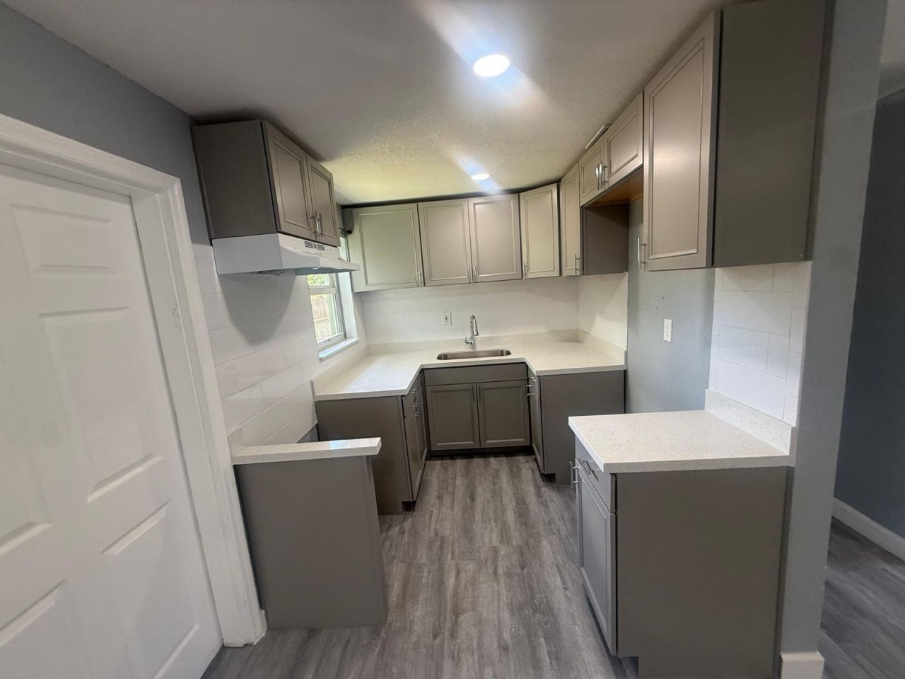 630 E Dayton Circle, Fort Lauderdale, FL 33312 Photo