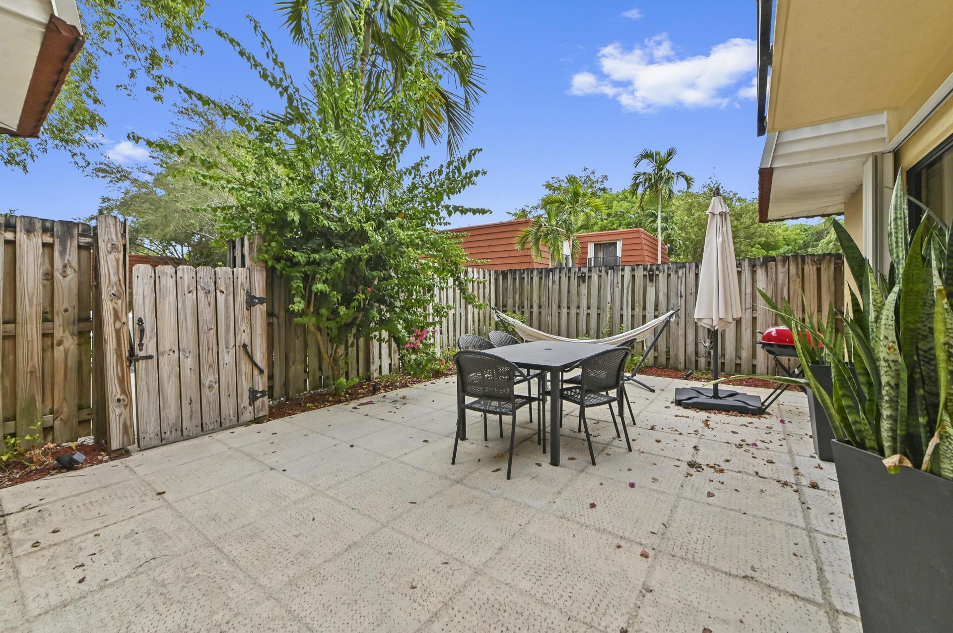 746 NW 98th Way, Plantation, FL 33324 Photo