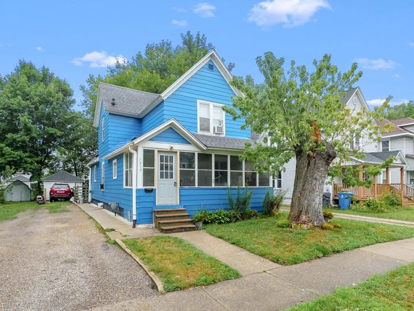 1319 Jackson Street, Kalamazoo, MI 49001