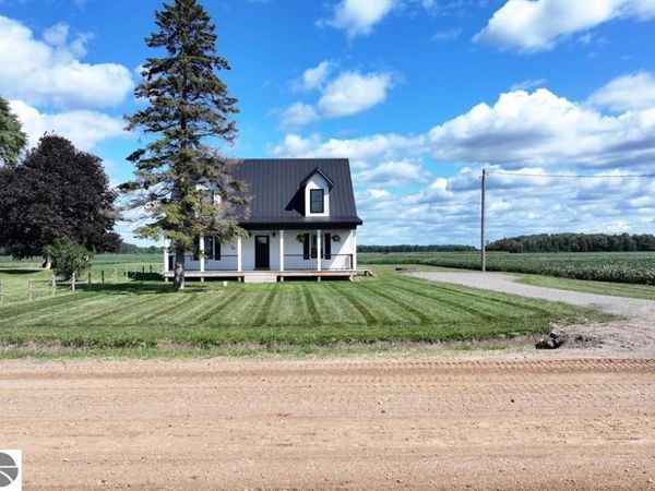 7632 Wise Road N, Clare, MI 48617