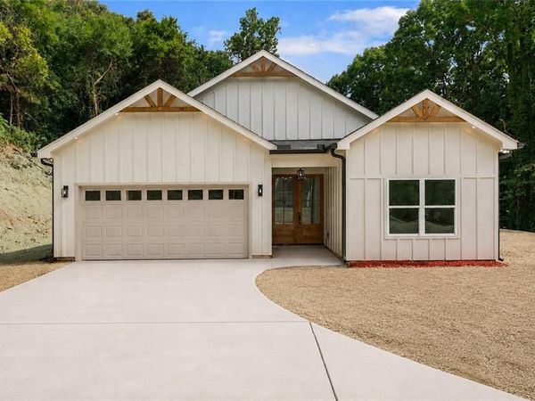 4635 Perry Rd , Gainesville, GA 30506