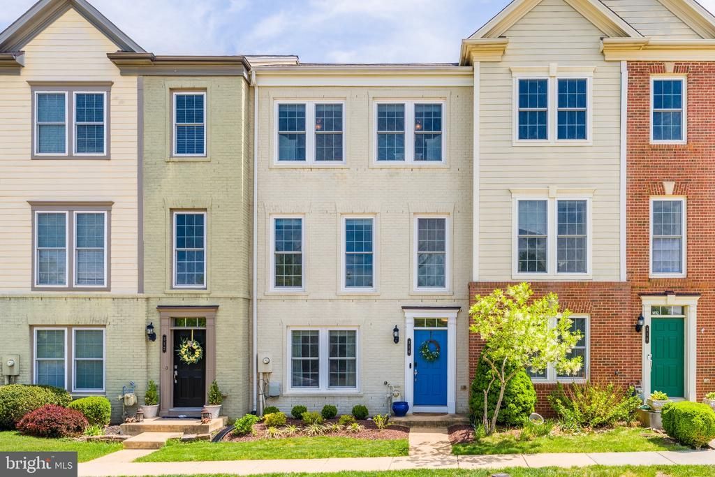 314 Virginia Wildflower Terrace Se, Leesburg, VA 20175 Main Photo