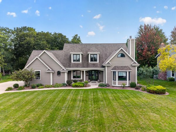 S78W20195 Monterey Dr, Muskego, WI 53150