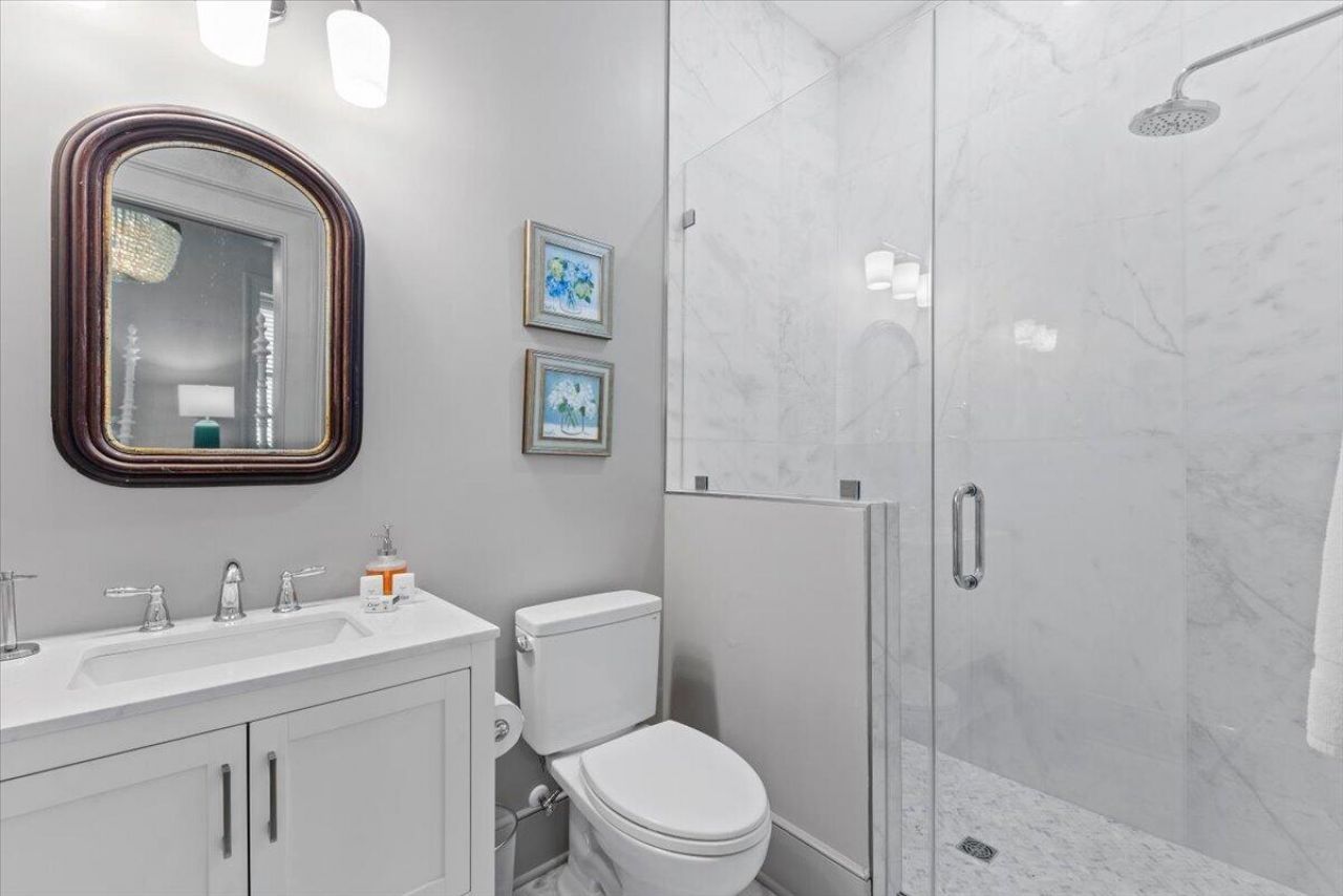 46 Pinckney Street Photo 36