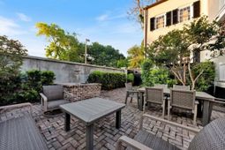46 Pinckney Street photo 4