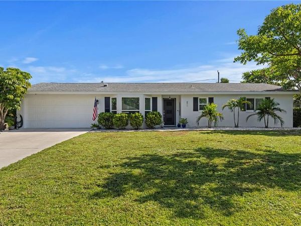 871 Entrada DR S, FORT MYERS, FL 33919