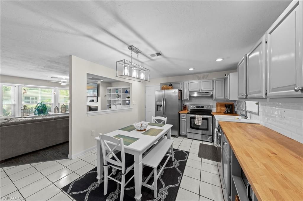 871 Entrada Dr S, Fort Myers, FL 33919 Photo