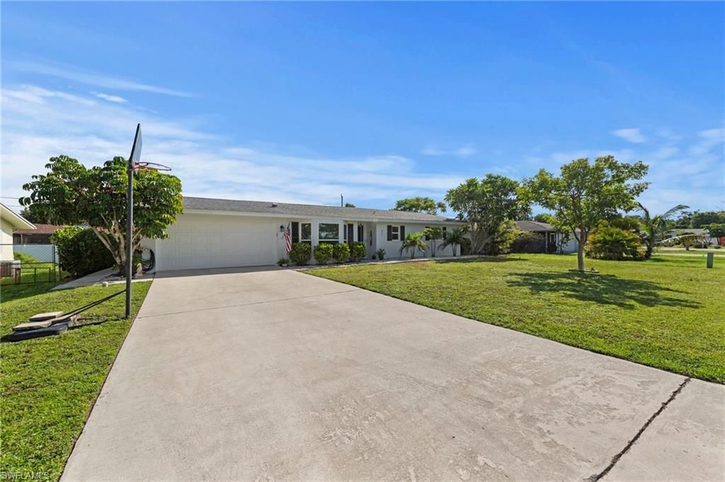 871 Entrada Dr S, Fort Myers, FL 33919 Photo
