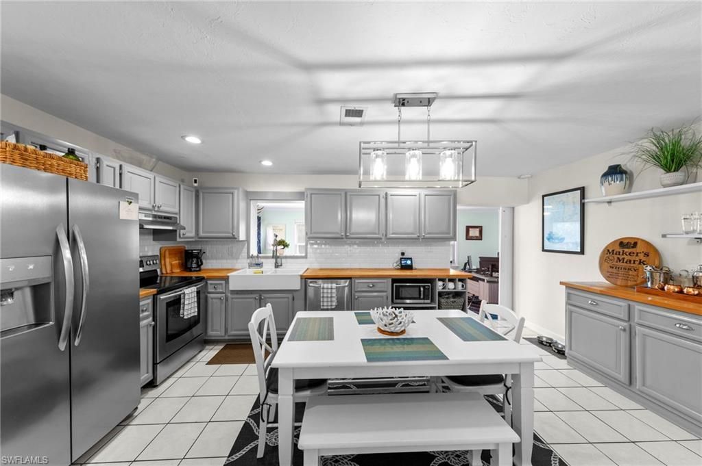 871 Entrada Dr S, Fort Myers, FL 33919 Photo