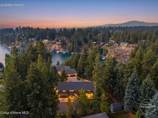 2885 E Point Hayden DR, Hayden, ID 83835