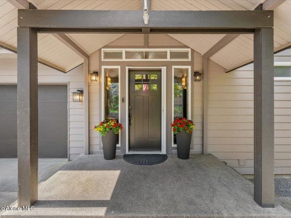 2885 E Point Hayden DR, Hayden, ID 83835