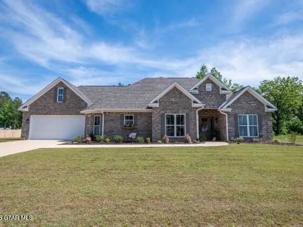 106 Lauras Cove, Starkville, MS 39759