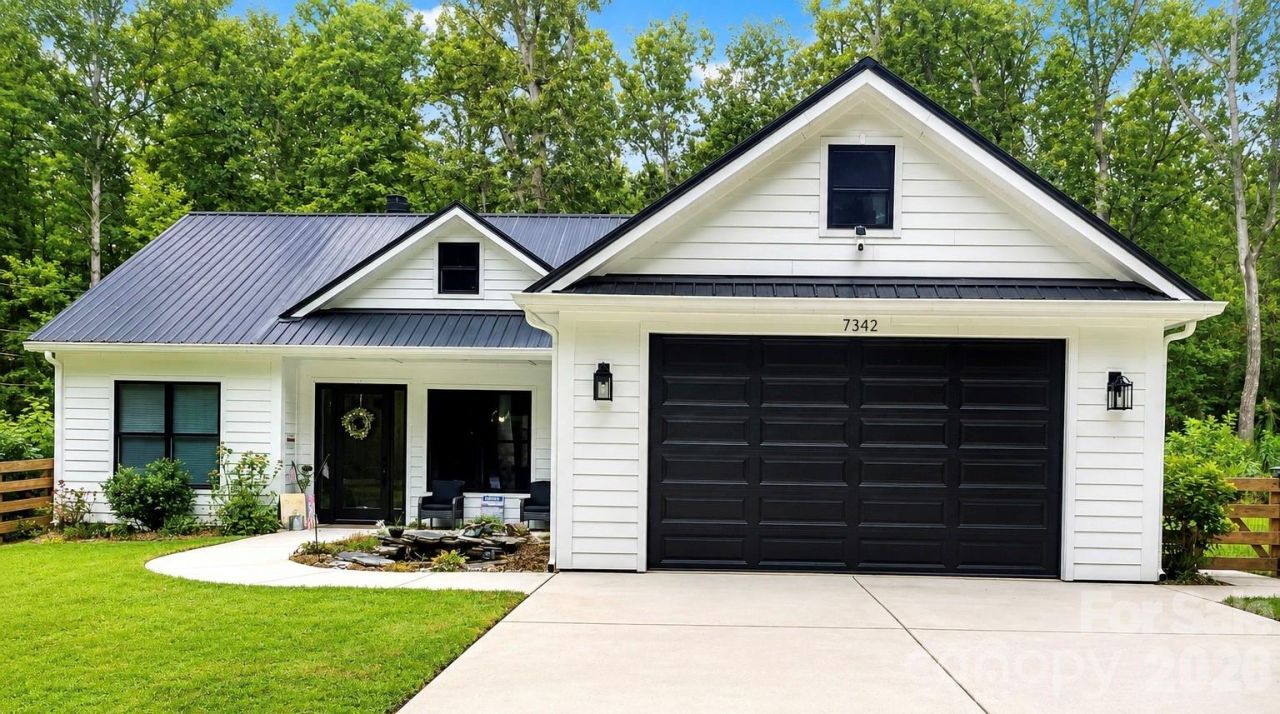 7342 Milan Drive, Huntersville, NC 28078 Main Photo