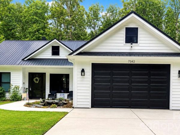 7342 Milan Drive, Huntersville, NC 28078