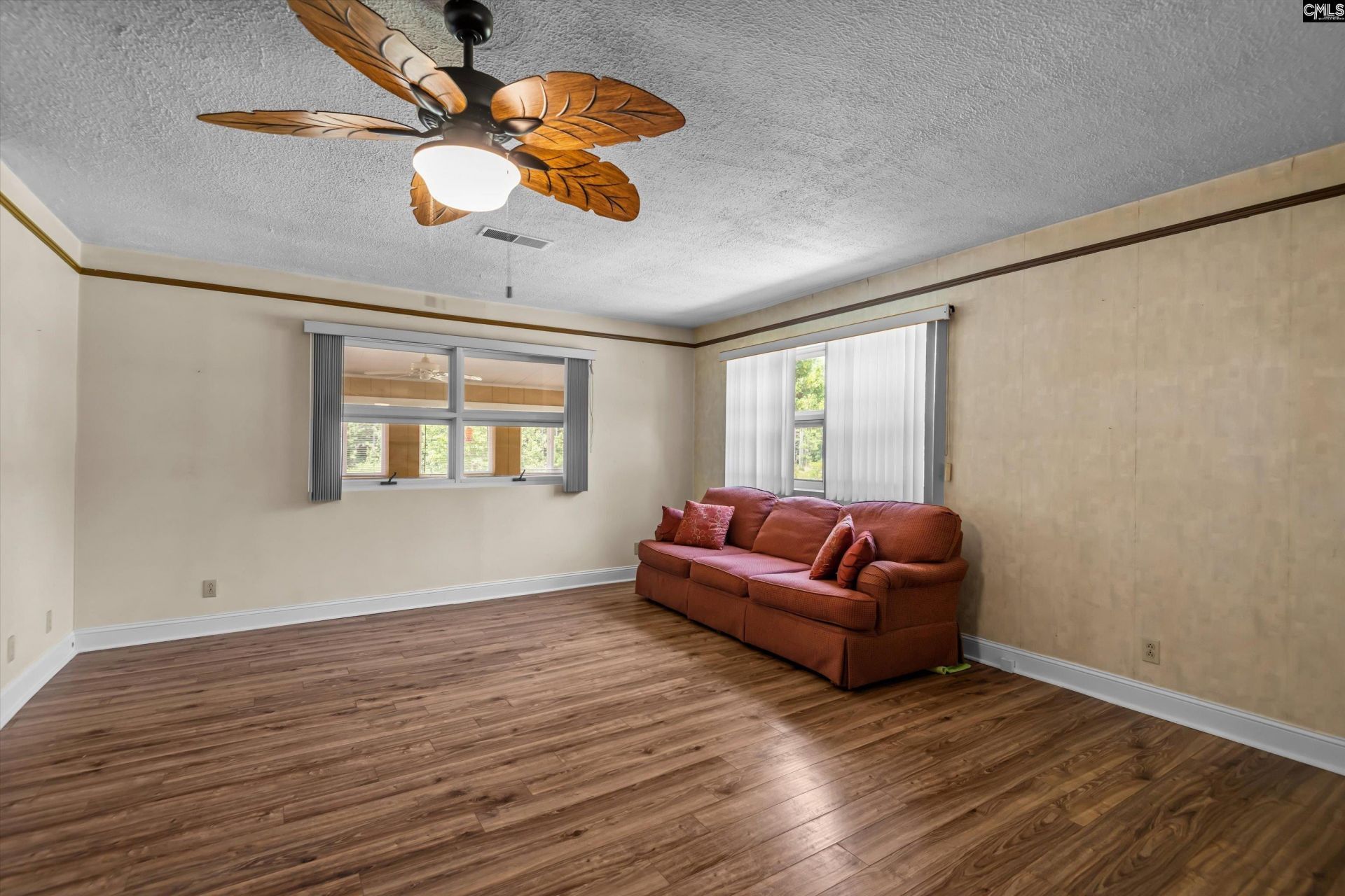 2989 Highway 1 N Photo 9