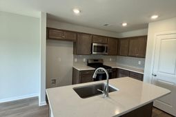 208 Laurinton Farms Drive photo 4