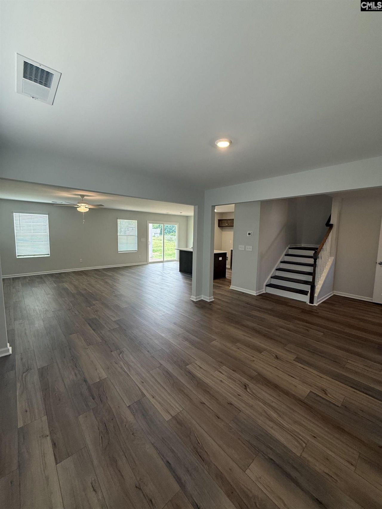 208 Laurinton Farms Drive Photo 6