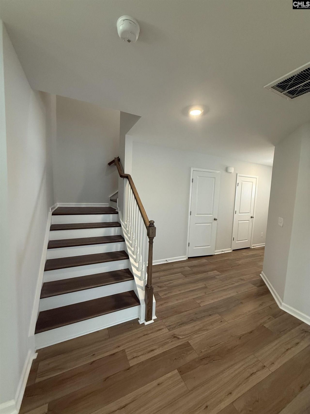 208 Laurinton Farms Drive Photo 7