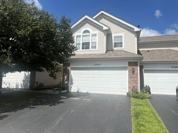 2062 Peach Tree Lane , Algonquin, IL 60102