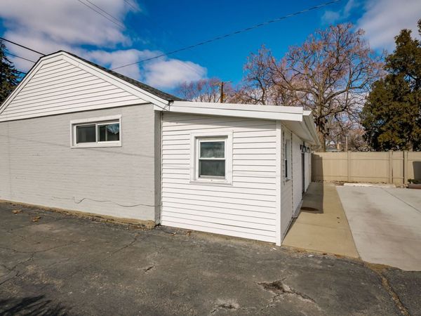 931 Dunlop Avenue , Unit Coach, Forest Park, IL 60130