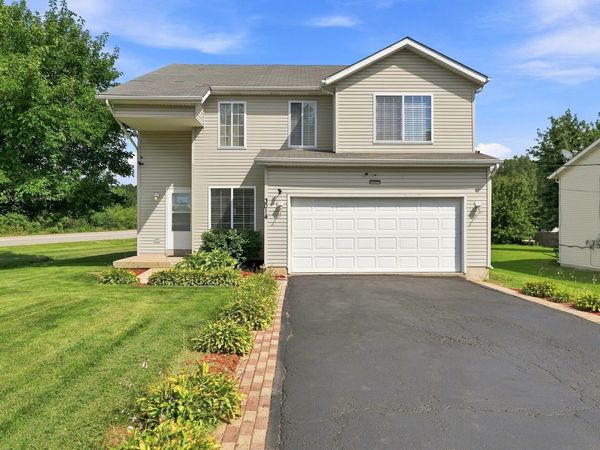 3014 30th Street , Zion, IL 60099