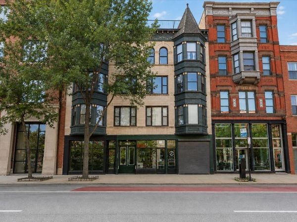 353 W Chicago Avenue , Unit A, Chicago, IL 60654