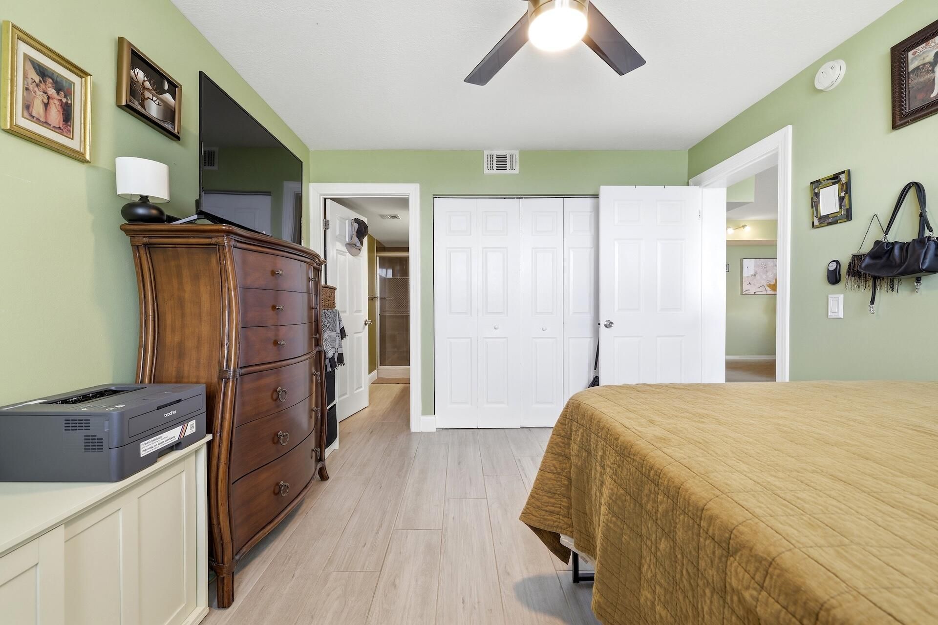 760 Executive Center Drive, Unit 24, West Palm Beach, FL 33401 Photo